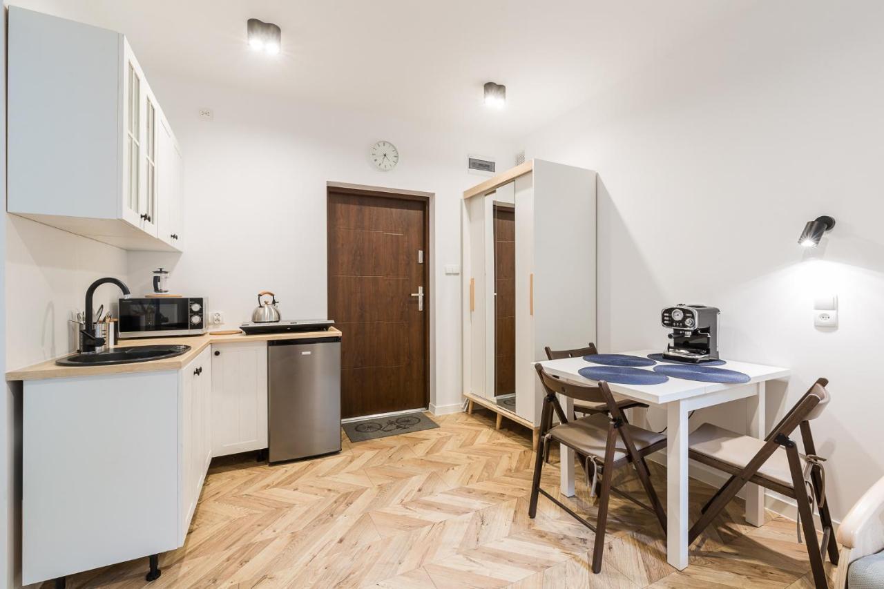 Apartament Na Plantach Appartement Lesko Buitenkant foto