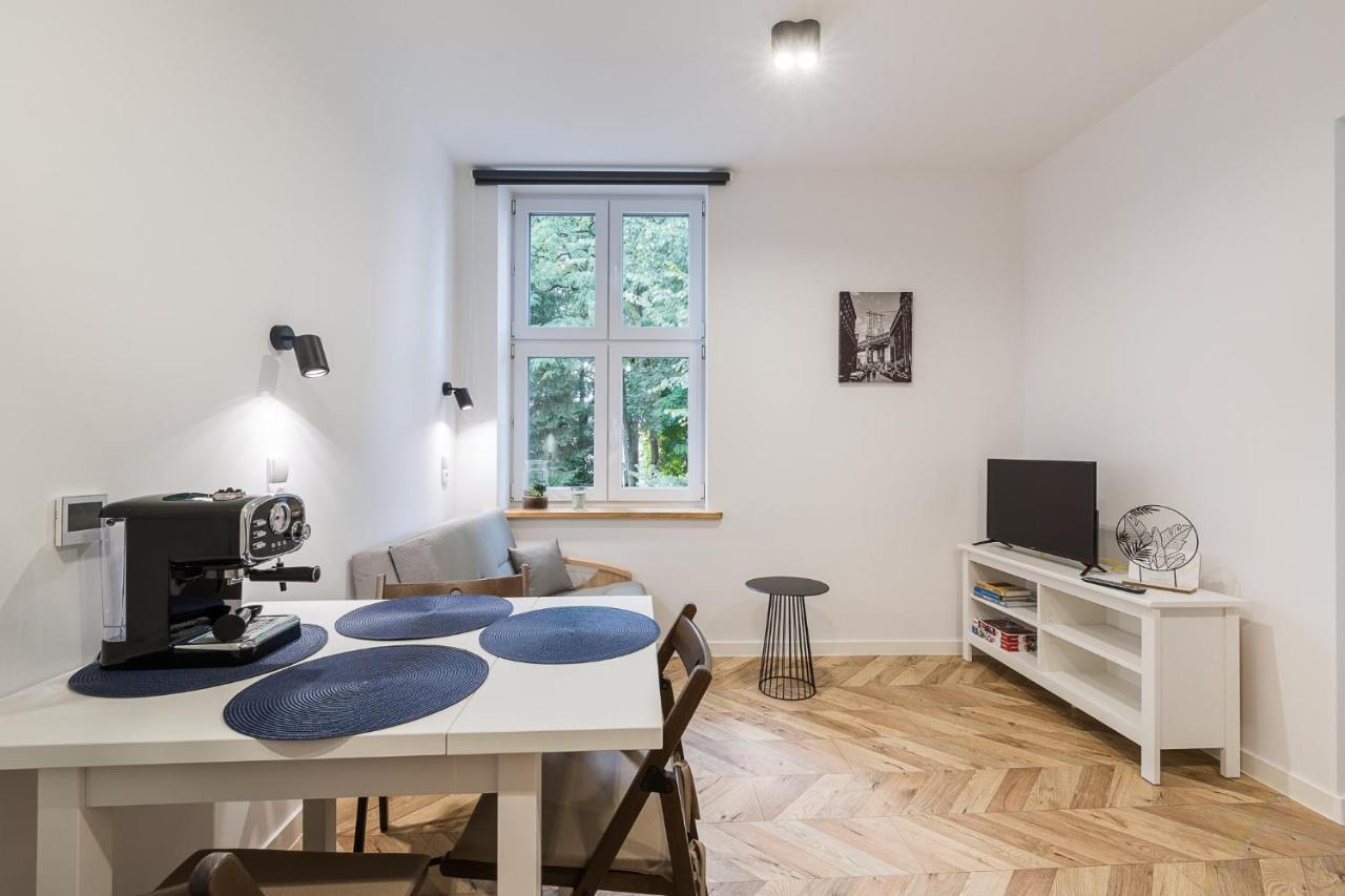 Apartament Na Plantach Appartement Lesko Buitenkant foto